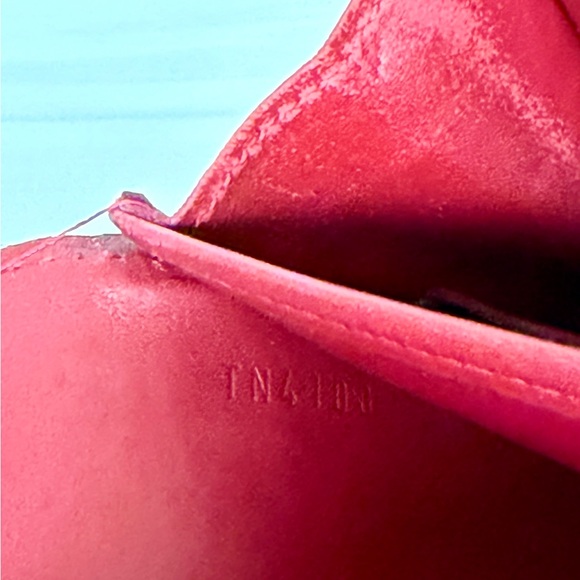 Authentic Louis Vuitton Red Vernis Sarah Wallet | Patent Leather | Classic Mono - Picture 13 of 13